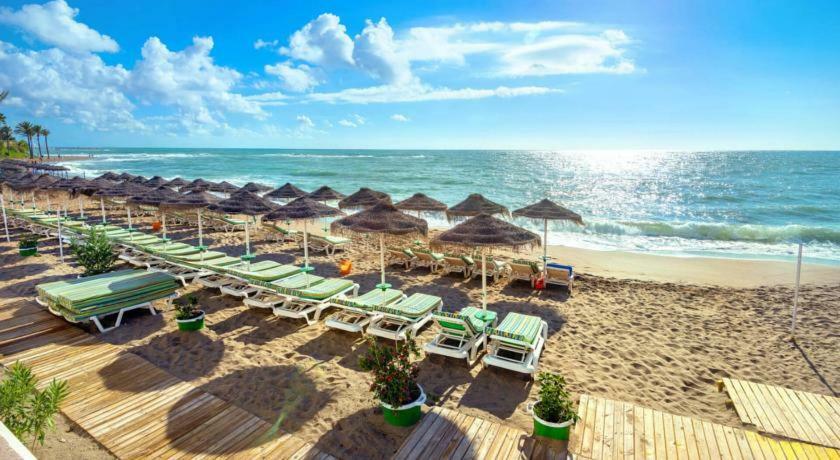 Minerva Holiday Benalmádena Esterno foto